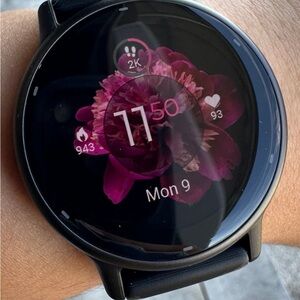 Black garmin vivoactive 5 Smartwatch